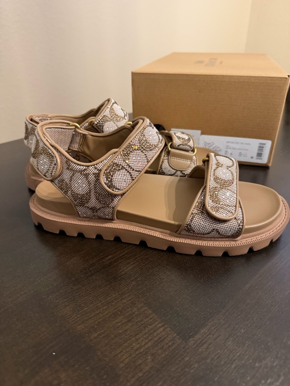 Coach Tan Brynn Cry Sig Sandal size 9 - Picture 6 of 8
